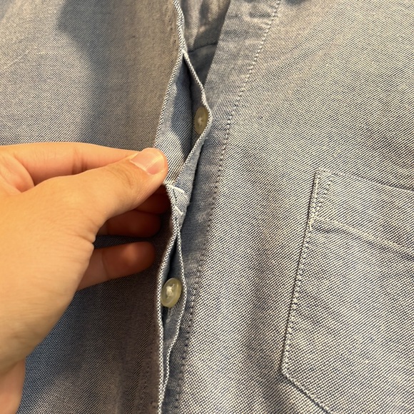 Women's American Eagle Short Sleeve Button Down - Picture 3 of 6